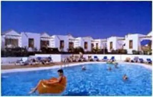 Apts Club Montecastillo מלון