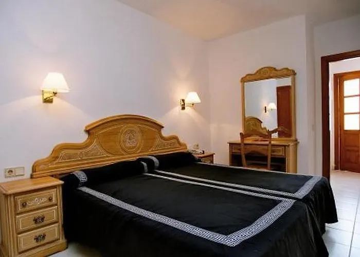 מלון Apts Club Montecastillo *